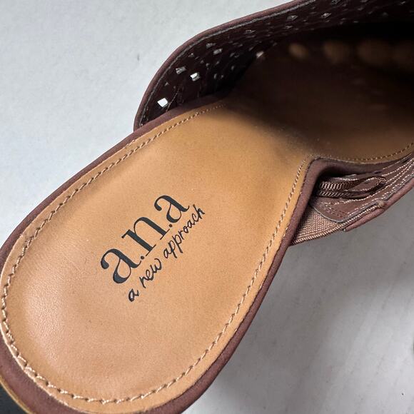 NWOT A.N.A Hilo chocolate laser cut pointed toe dress mules size 9 - Picture 5 of 7